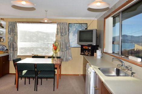 Photo of property in 27 Bayne Terrace, Macandrew Bay, Dunedin, 9014