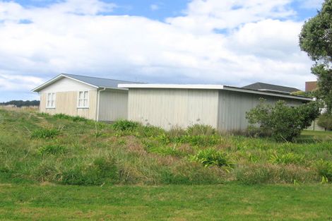 Photo of property in 102 Ranfurly Road, Whangamata, 3620