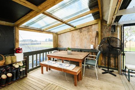 Photo of property in 15 Rangiotu Road, Himatangi, Palmerston North, 4477