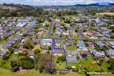 Photo of property in 106 Borich Road, Sunnyvale, Auckland, 0612