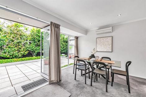 Photo of property in 27 Tui Street, Fendalton, Christchurch, 8041