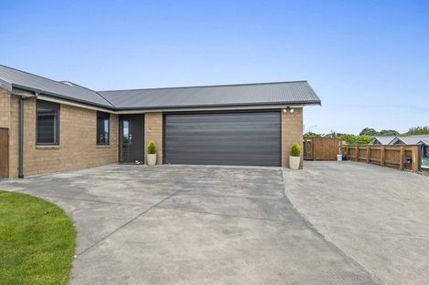 Photo of property in 12 Nikau Place, Hawera, 4610