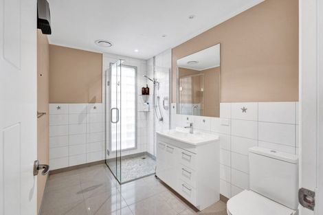 Photo of property in 100 Elsham Road, Lepperton, New Plymouth, 4373