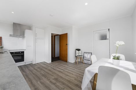 Photo of property in 16 Kowhai Street, Tuakau, 2121