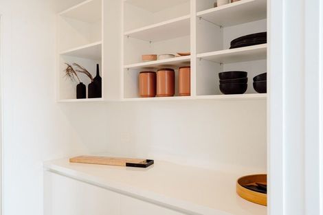 Photo of property in 10 Aarts Place, One Tree Point, 0118
