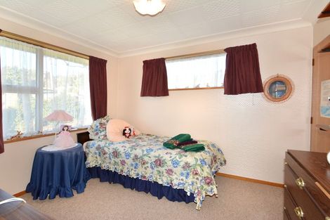 Photo of property in 27 Bayne Terrace, Macandrew Bay, Dunedin, 9014