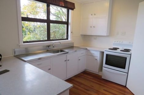 Photo of property in 10 Blenheim Place, Vogeltown, New Plymouth, 4310