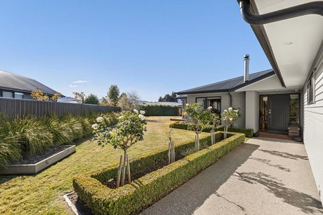 Photo of property in 5 Nancy Lane, Wanaka, 9305