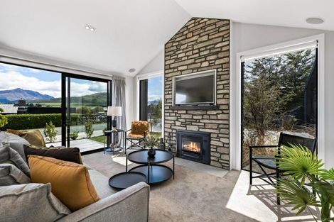 Photo of property in 35 Rannoch Drive, Jacks Point, Queenstown, 9371
