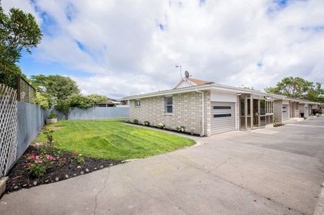 Photo of property in 4/31 Middle Road, Havelock North, 4130