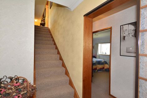 Photo of property in 27 Bayne Terrace, Macandrew Bay, Dunedin, 9014