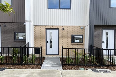 Photo of property in 4 Hoopers Road, Glen Eden, Auckland, 0602