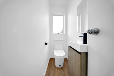 Photo of property in 71 Rosehill Drive, Rosehill, Papakura, 2113