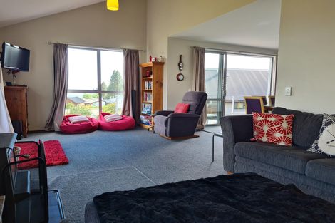 Photo of property in 3 Pollock Place, Lake Tekapo, 7999