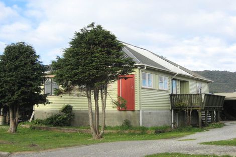 Photo of property in 15 Blake Street, Blaketown, Greymouth, 7805