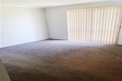 Photo of property in 70 Arion Road, Takanini, 2112