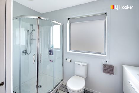 Photo of property in 8 Roblyn Place, Mosgiel, 9024