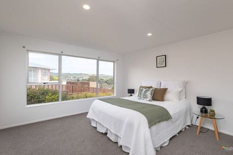Photo of property in 60 Downes Street, Titahi Bay, Porirua, 5022