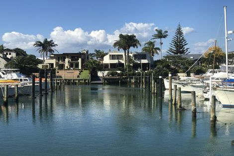 Photo of property in 1/12 Craig Road, Milford, Auckland, 0620