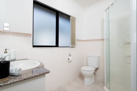 Photo of property in 3 Parani Court, Te Atatu Peninsula, Auckland, 0610