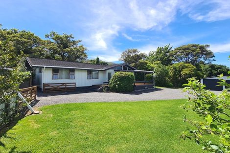 Photo of property in 30 Driving Creek Road, Coromandel, 3506