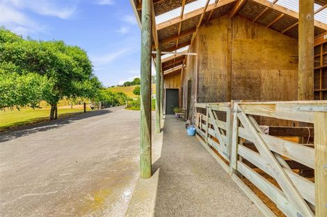 Photo of property in 321 Muriwai Valley Road, Muriwai, Waimauku, 0881