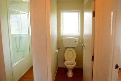 Photo of property in 1/88 Velma Road, Hillcrest, Auckland, 0627