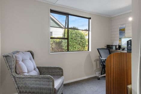 Photo of property in 92 Henley Street, Westport, 7825