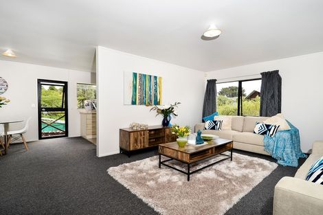 Photo of property in 2/14 Queen Mary Avenue, New Lynn, Auckland, 0600