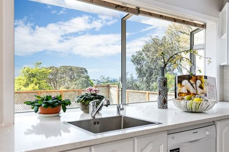 Photo of property in 33 Agincourt Street, Glenfield, Auckland, 0629