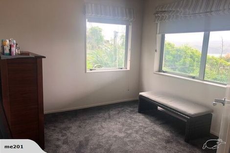 Photo of property in 24 Signallers Grove, Strathmore Park, Wellington, 6022