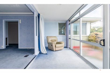 Photo of property in 1 Dixon Street, Waimate, 7924