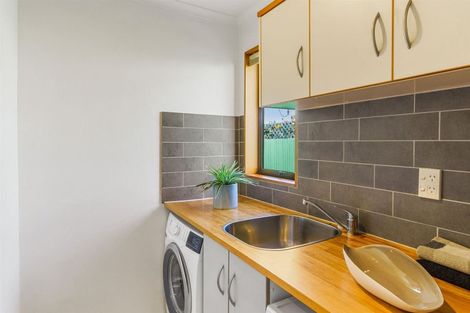 Photo of property in 2/2 Colenso Street, Sumner, Christchurch, 8081