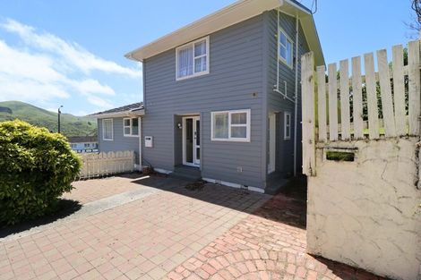 Photo of property in 124 Major Drive, Kelson, Lower Hutt, 5010