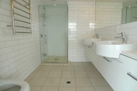 Photo of property in The Capital, 32/370 Oriental Parade, Oriental Bay, Wellington, 6011