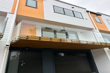 Photo of property in 2/30 Woodford Avenue, Henderson, Auckland, 0610