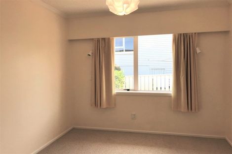 Photo of property in 5 Wilton Street, Westown, New Plymouth, 4310