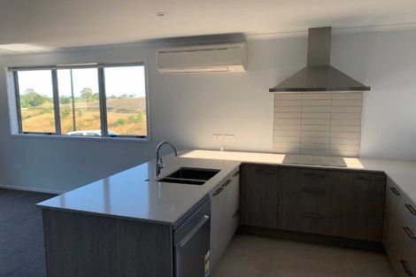 Photo of property in 1 Cascade Way, Omokoroa, 3114