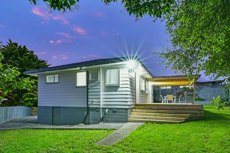 Photo of property in 2/21 Komako Place, Papatoetoe, Auckland, 2025