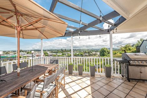 Photo of property in 38 Hipango Terrace, Durie Hill, Whanganui, 4500