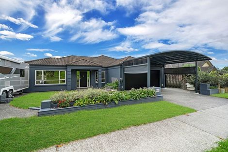 Photo of property in 28 Franshell Crescent, East Tamaki, Auckland, 2013