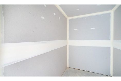 Photo of property in 8 Barker Place, Waikiwi, Invercargill, 9810