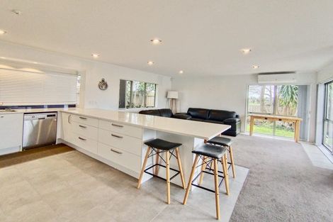 Photo of property in 15 Aspatria Place, Northpark, Auckland, 2013