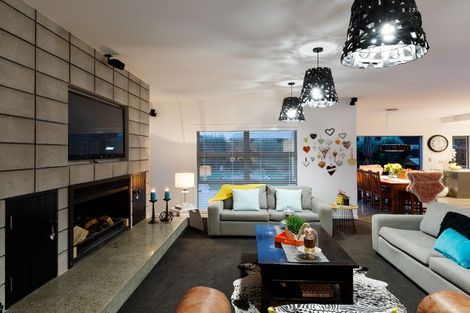 Photo of property in 18 Grand Oaks Drive, Awapuni, Palmerston North, 4412