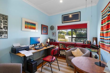 Photo of property in 136 The Parade, Paekakariki, 5034