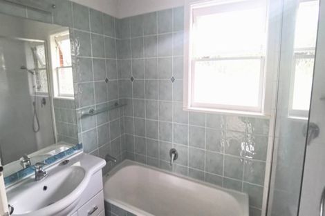 Photo of property in 57 College Road, Northcote, Auckland, 0627