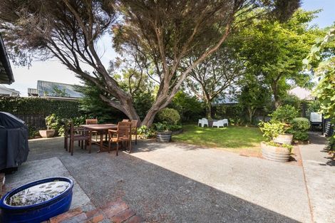 Photo of property in 10 Milverton Avenue, Hokowhitu, Palmerston North, 4410