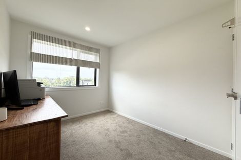 Photo of property in 30b Tudor Road, Henderson, Auckland, 0610