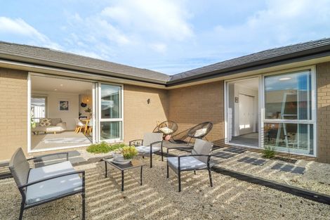 Photo of property in 51 Silver Springs Boulevard, Mosgiel, 9024