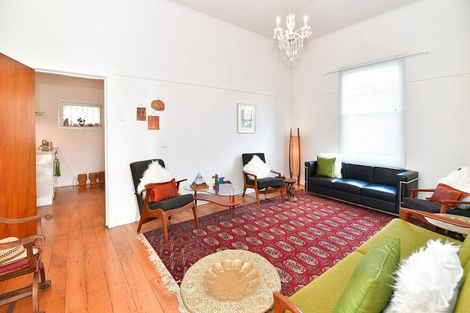 Photo of property in 11 Green Lane, Helensville, 0800